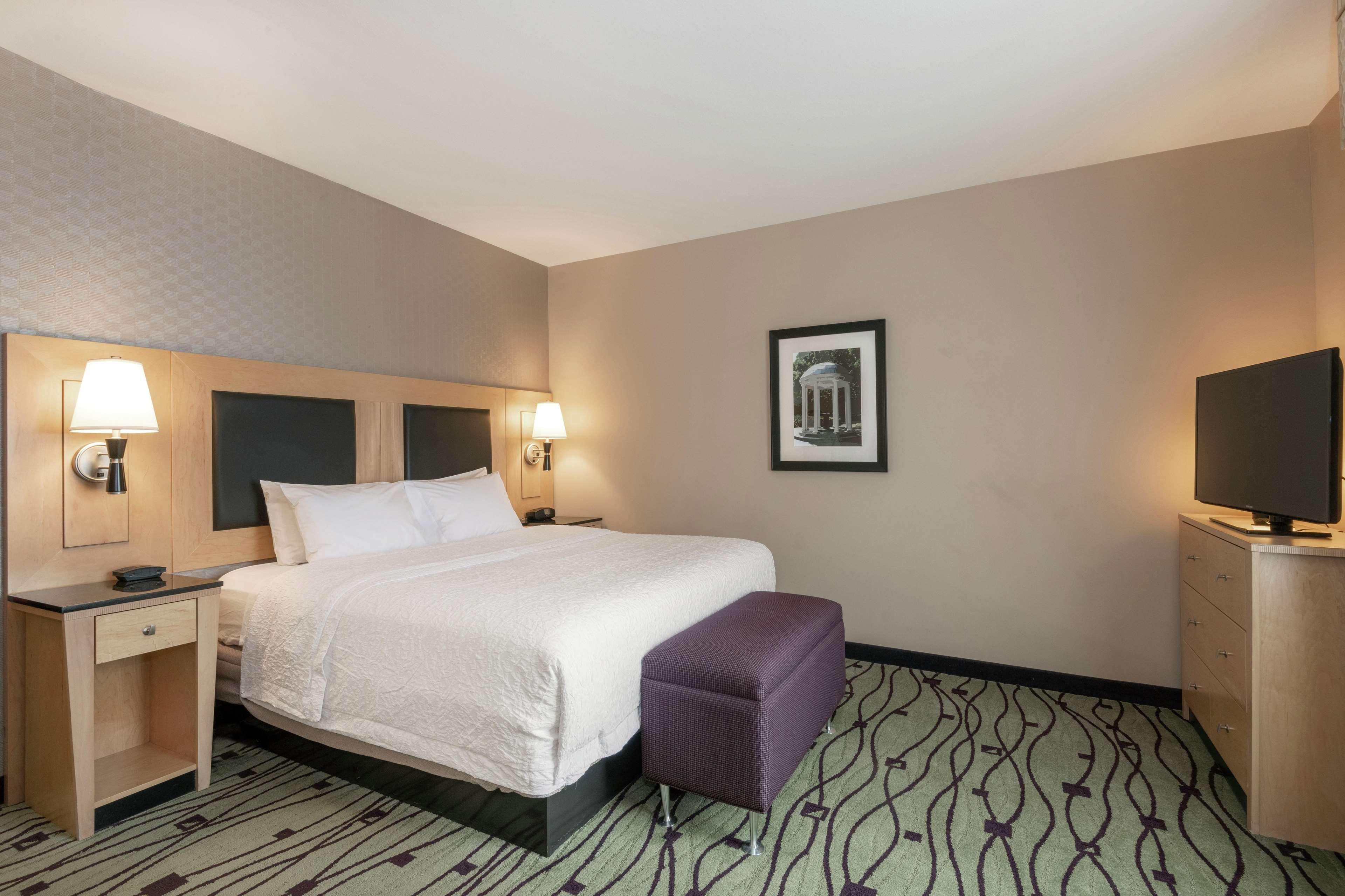 Hampton Inn & Suites Crabtree Роли Экстерьер фото