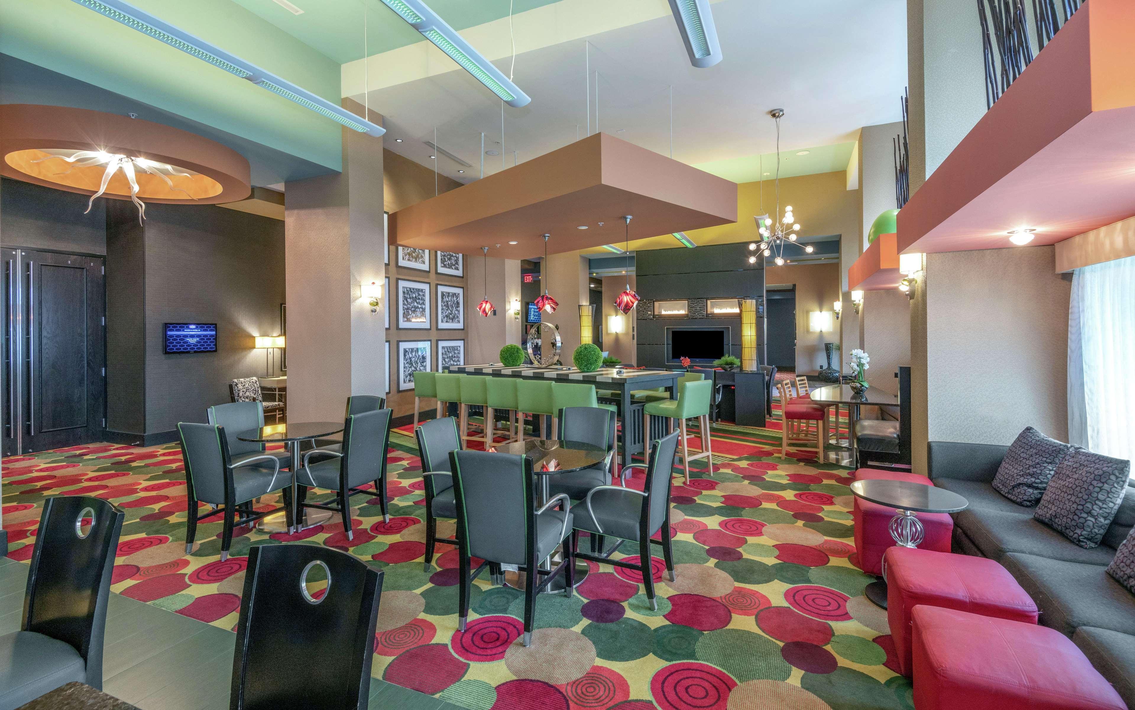 Hampton Inn & Suites Crabtree Роли Экстерьер фото