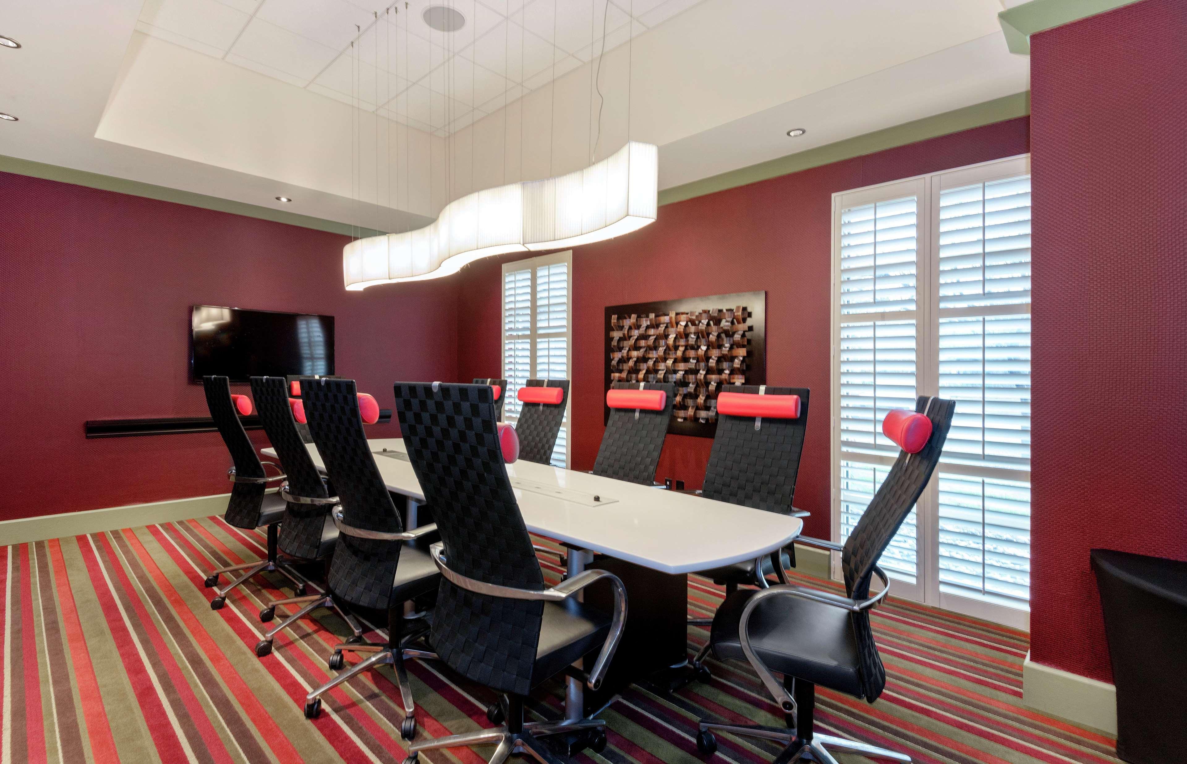 Hampton Inn & Suites Crabtree Роли Экстерьер фото