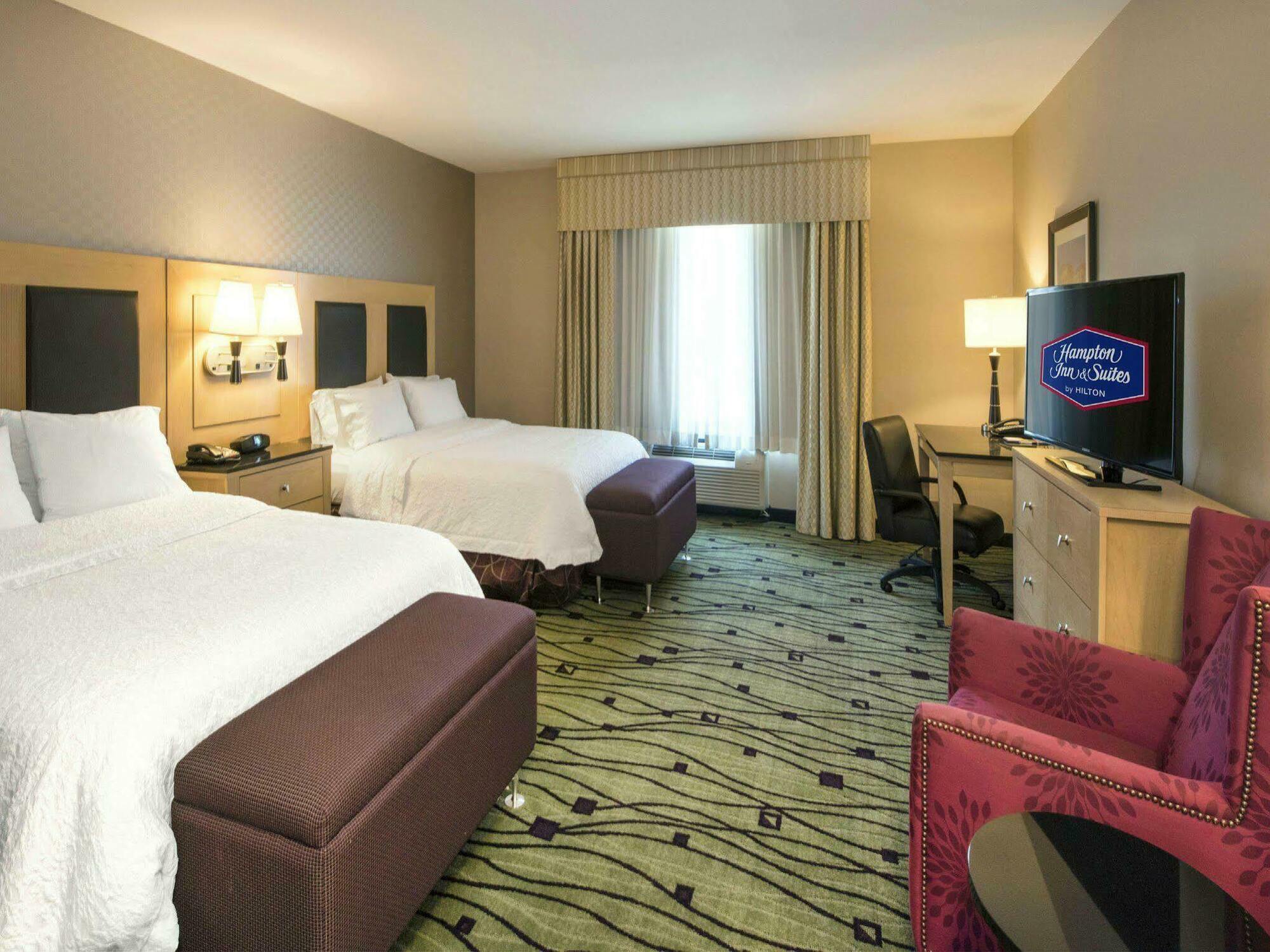 Hampton Inn & Suites Crabtree Роли Экстерьер фото